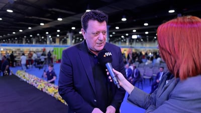 “له‌ناو ئه‌ده‌بیاتى كوردیدا فه‌وزایه‌كی زۆر هه‌یه‌ و من لێی بێبه‌ریم”