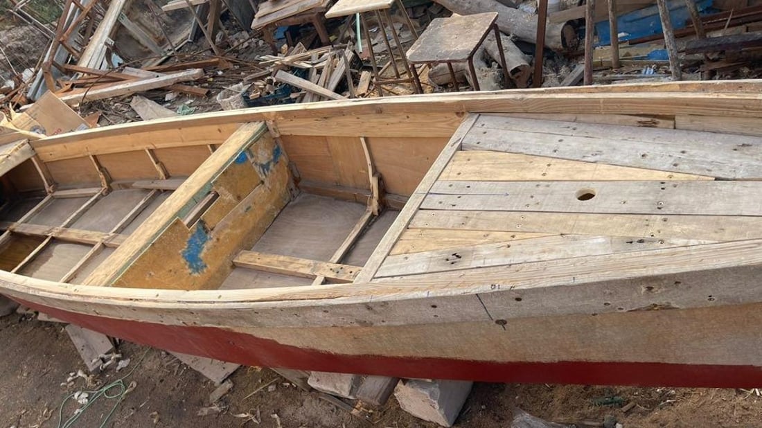 آخر صُناع القوارب شرق البصرة.. محبو الجولات النهرية يبقون صنعتنا على قيد الحياة