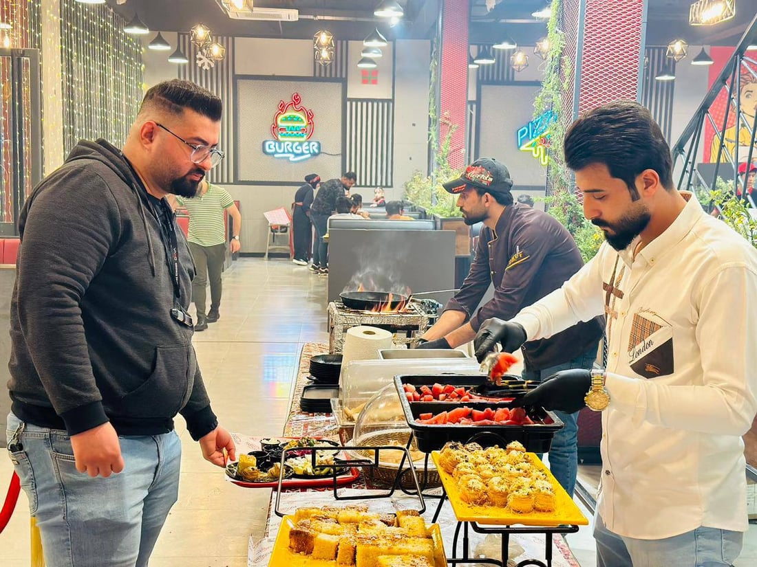 سحور الكوت.. 40 طبقاً عند جعفر الخاصكي في “فود هاوس” بـ 8 آلاف للشخص (صور)