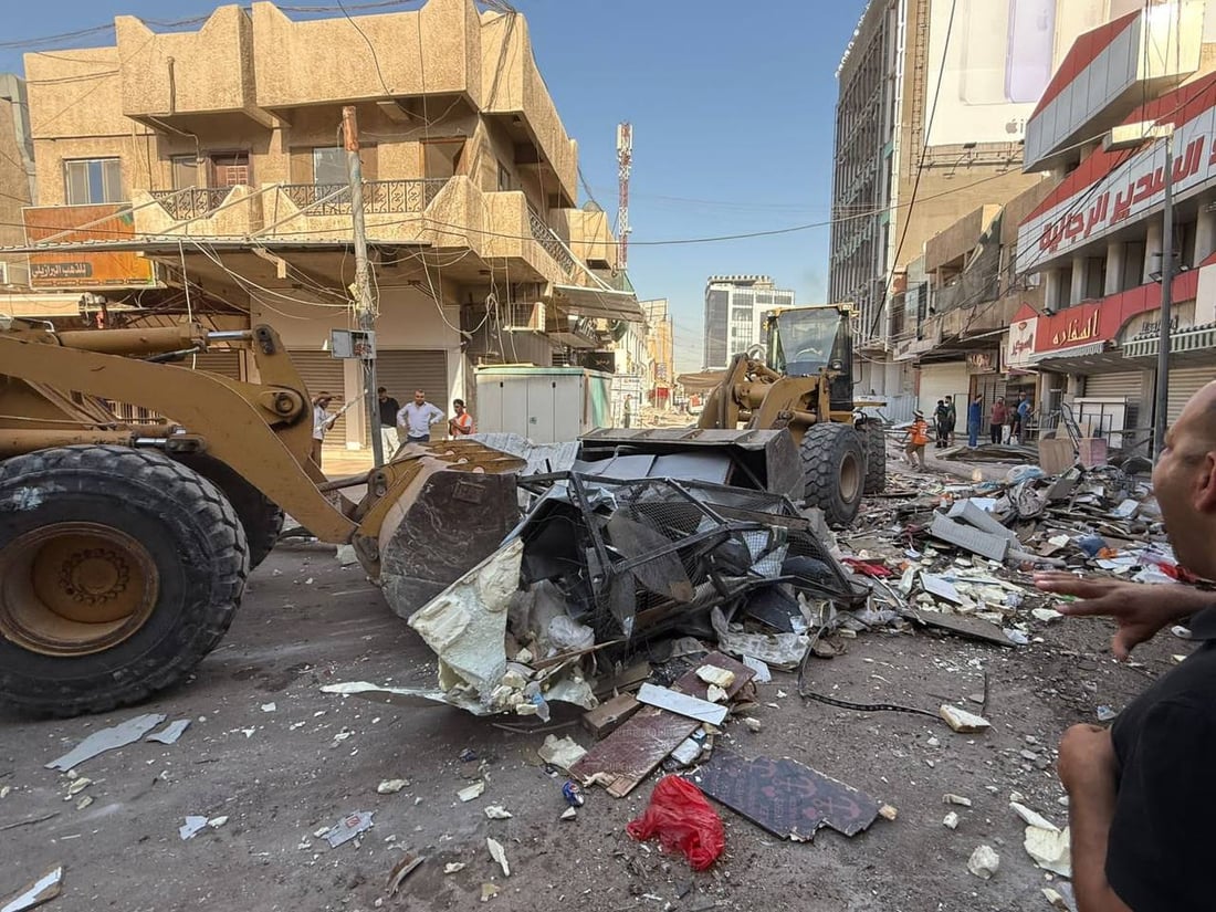 صور: بلدية المنصور تزيل 100 كشك متجاوز في سوق سهام العبيدي لمنع الكوارث وفتح الطرق