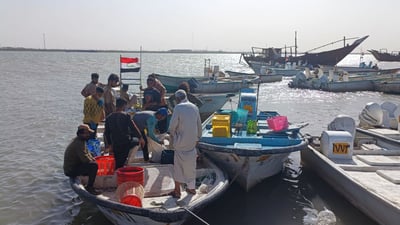 أجواء مشمسة على شواطئ البصرة.. حال البحر ومواعيد المد والجزر ليوم غد