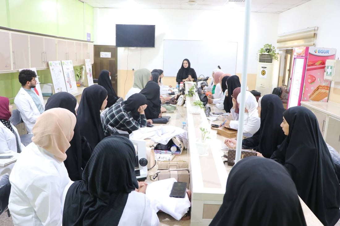 صور: تحليل خلايا المجرمين ومتابعة البصمات بأدق الأجهزة.. قسم جديد لجامعة واسط