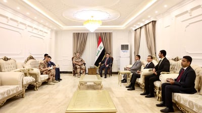 العراق يبحث مع التحالف الدولي تسريع إعادة العوائل العراقية من مخيم الهول