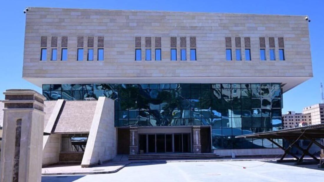 وزارة الإعمار تنجز دائرة عقارات الدولة في كربلاء.. صور من البناء الجديد