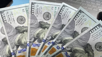 Daily currency exchange rates