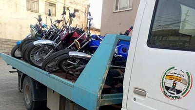 له‌ هه‌ریر ماتۆڕسكیل ببیندرێت ده‌ستى به‌سه‌ردا ده‌گرن