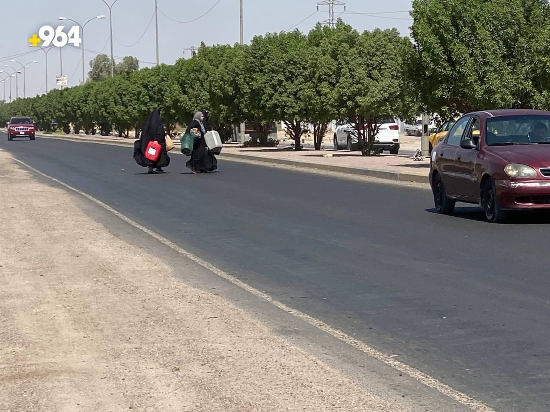 مشاكل الشتاء تبدأ مبكّراً في أبو غريب.. طابور النفط الأبيض يستمر لساعات (فيديو)