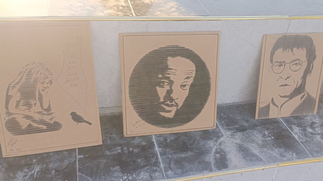 صور من أقصى العراق.. قراء الفاو يوزعون الكتب في الهواء الطلق