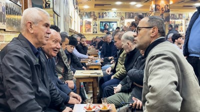 فيديو: شاي السليمانية بطعم اليسار في مقهى الشعب.. الخميس للنساء والزوار حتى من الكوت