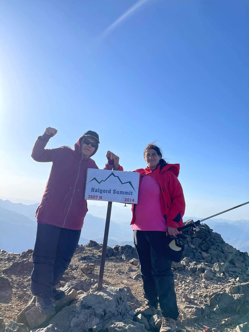 ژنانی کۆیە شەوێک لەسەر چیای هەڵگورد مانەوە