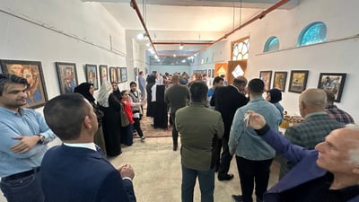 فيديو: الطفلة “لمار” تزين قصر الثقافة بـ 50 لوحة وتبهر فناني الديوانية