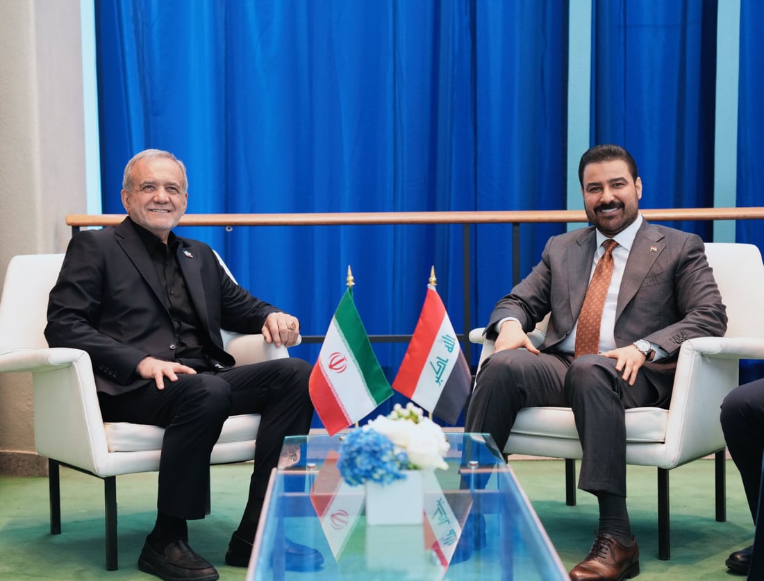 بعد لقاء ترامب.. الزيدي يلتقي الرئيس الإيراني ويبحث معه الأمن والاستقرار
