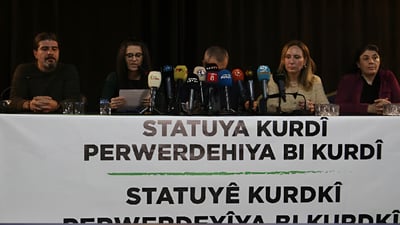 داوای گەرەنتیکردنی زمانی کوردی لە دەستووری تورکیادا دەکرێت