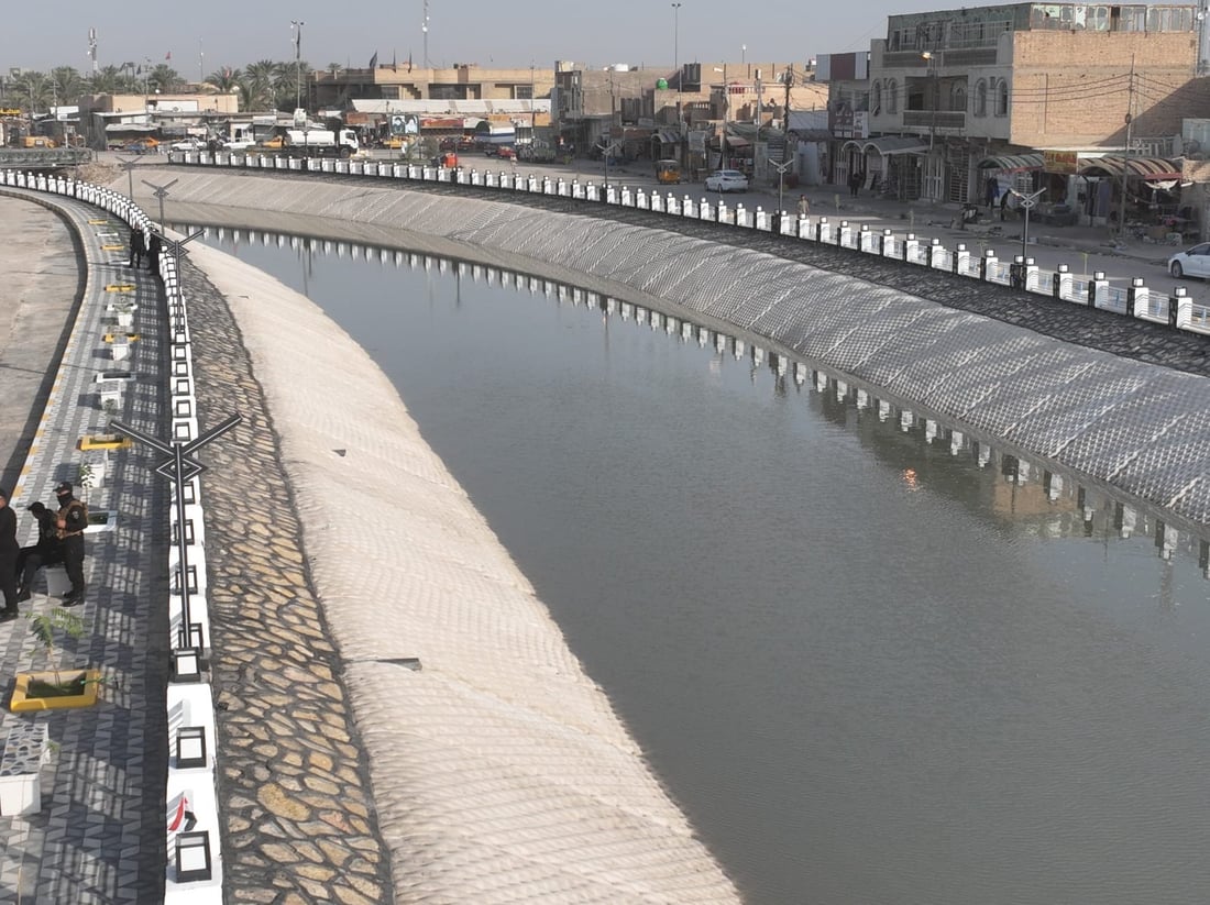 صور من شط الدغارة.. وزير الموارد يفتتح مشروع اللحاف الخرساني في الديوانية