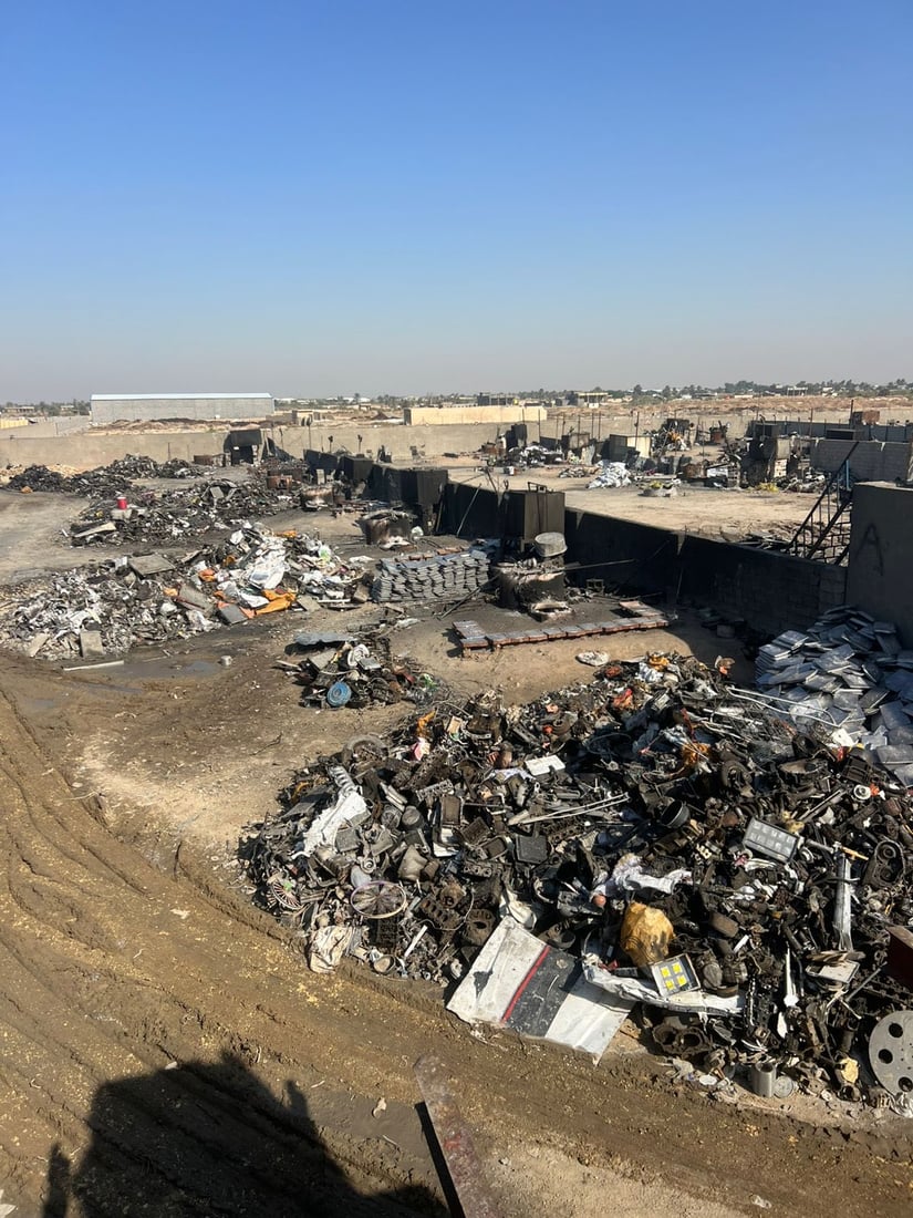 عمليات بغداد تتعقب مواقع صهر المعادن غير المجازة وتغلق 25 منها (صور)