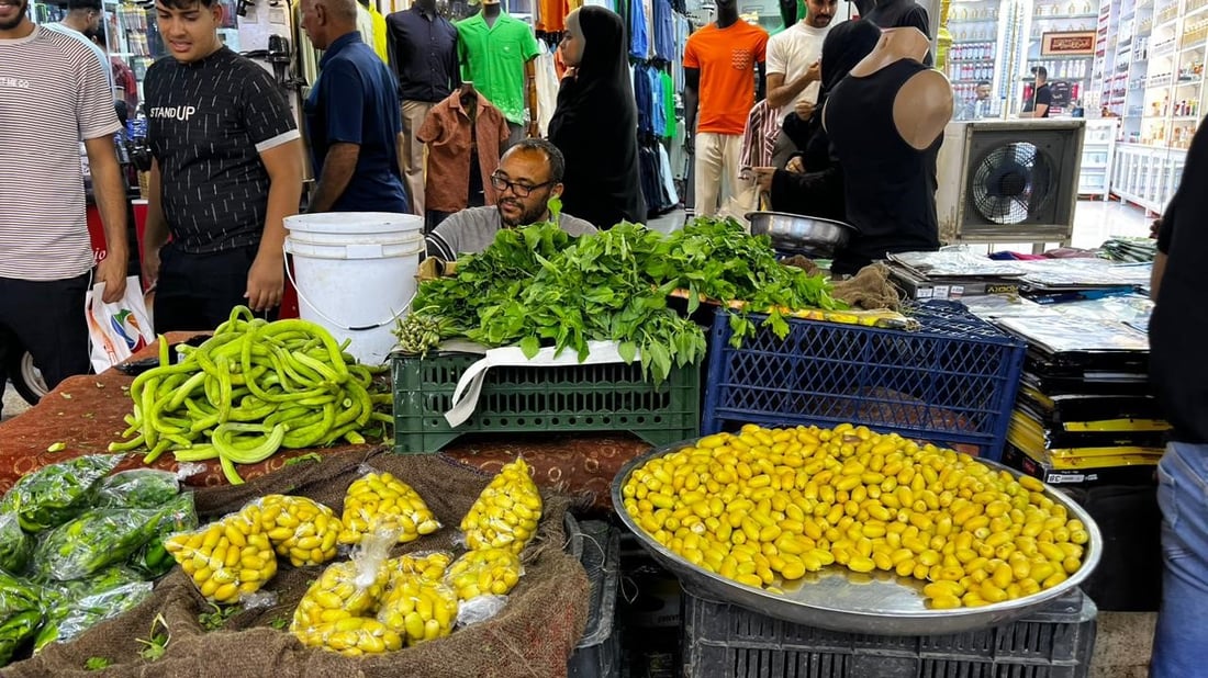 صور: قطفة “البشرى” وصلت سوق العشار.. موسم الرطب بدأ والكيلو بـ 4 آلاف دينار