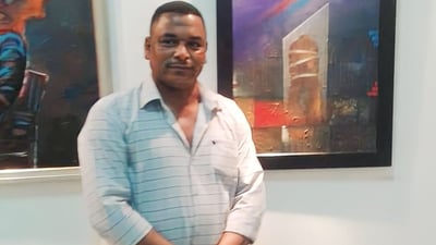 صور: جانب آخر من حياة نجم الجويّة أحمد عذافة.. يرسم ببراعة ويحلم بتنظيم معرض