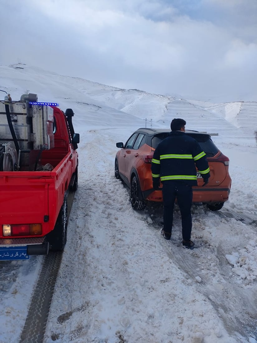 پەنجا گەشتیار رزگارکران
