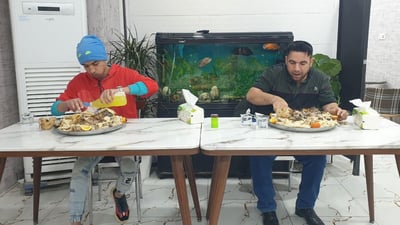المطعم يتحدى الزبائن.. اذا أكملتم قصعة الباجة تفوزون بمليون دينار!