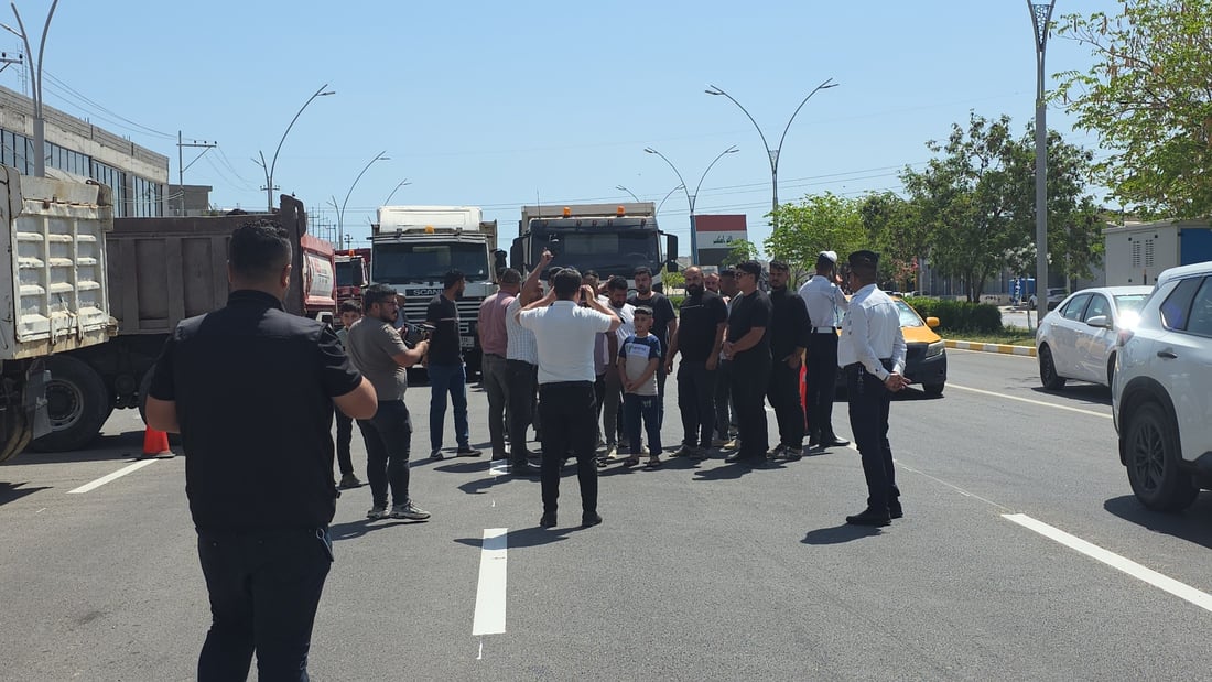 بەشێک لە شۆفێرانی بارهەڵگر لە کەرکوک ناڕەزاییان دەربڕی و گردبوونەوە