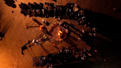 “أبو الجيب غرّز”.. توثيق رحلة في ليل صحراء السماوة