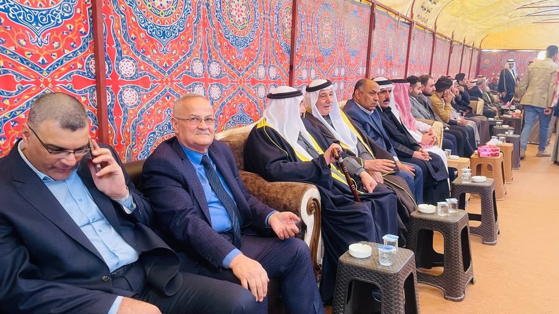 بمنزله في الحي العربي.. نائب موصلي يتقبل التعازي بوفاة ولده (صور)