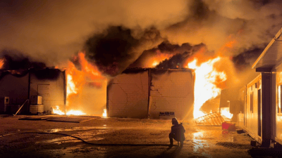 Massive fire engulfs warehouses along Erbil-Kirkuk highway