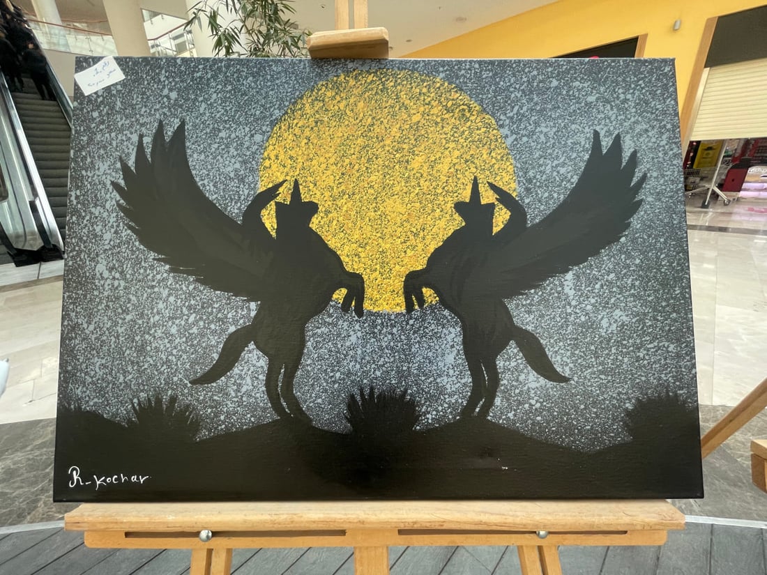 دهوك تدرب السجينات على الحاسوب والتجميل وتسوق لوحاتهن في المولات  (صور)