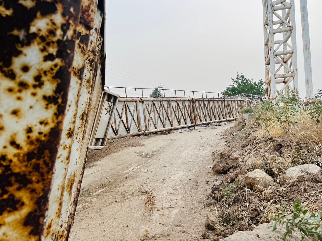 10 رۆژە پردە روخاوەکەی گۆپاڵە بێ ناز کەوتووە