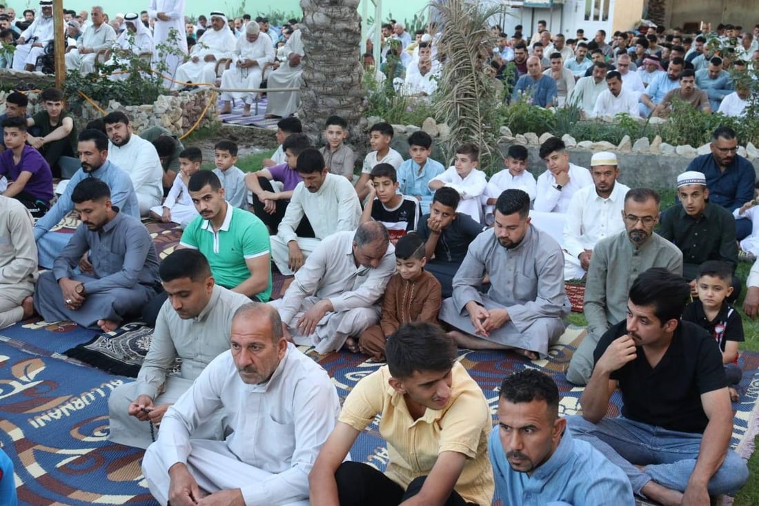 صور: جامعا السادة والشافعي في بعقوبة لم يسعا الحضور في صلاة العيد
