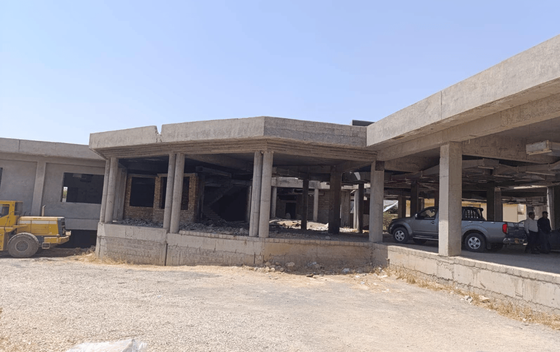 بینای کتێبخانەی دەربەندیخان هەر بە هەیکەل ماوەتەوە