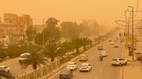 منخفض حراري يتلاعب بأجواء العراق ويثير موجة من الغبار ...