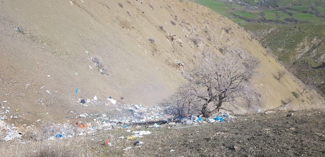 گوندەکانی ناوچەی گرگاشە پڕ بوون له‌ زبڵ و خاشاك