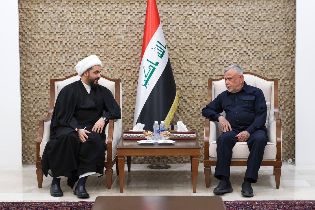 صور: قيس الخزعلي يترأس وفداً من العصائب بينهم وزير التعليم للقاء هادي العامري