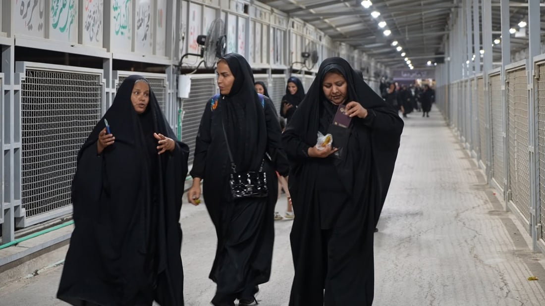 صور: منافذ البصرة تودع زوار الأربعين وحركة الشاحنات عادت لمنفذ الشلامجة