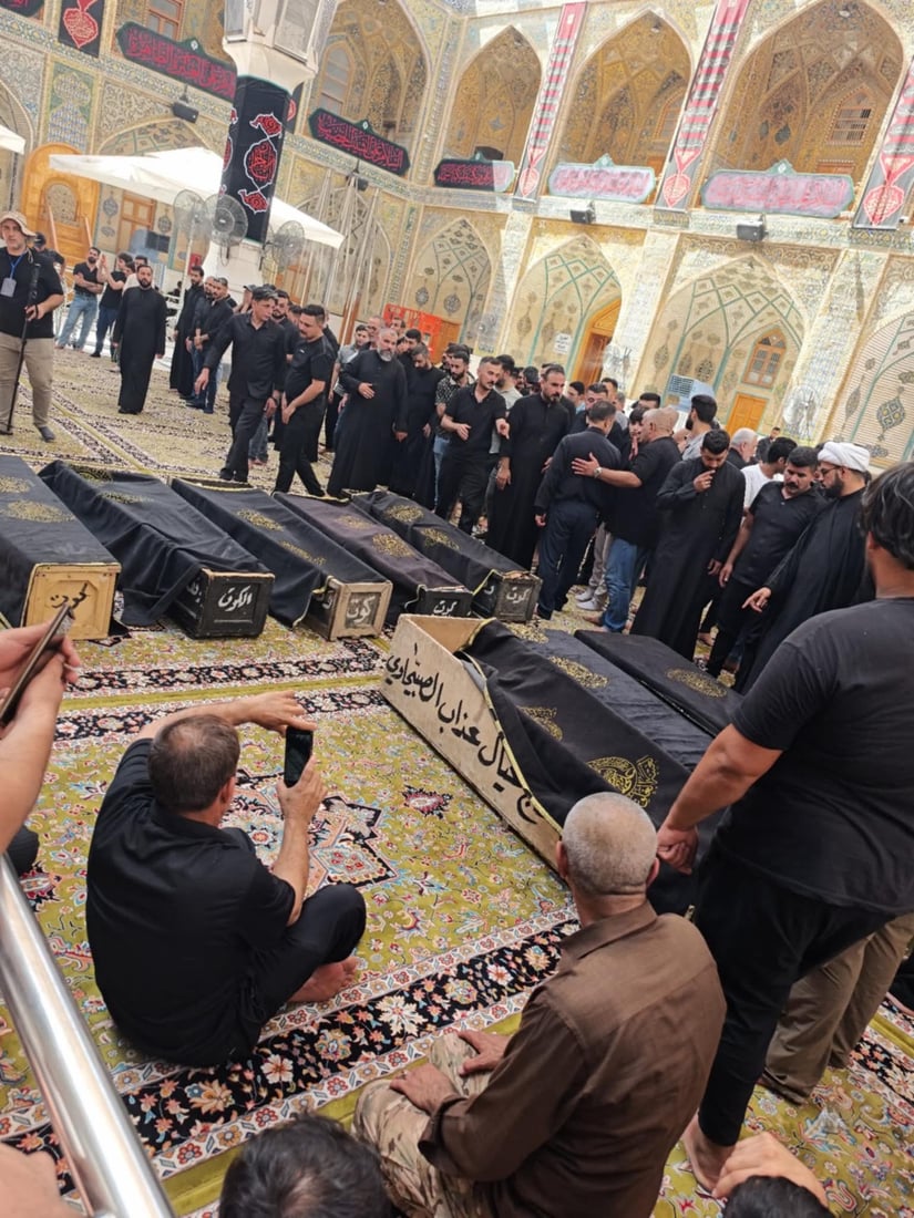 صور: وصول جثامين ضحايا حريق الكوت إلى مرقد الإمام علي في النجف