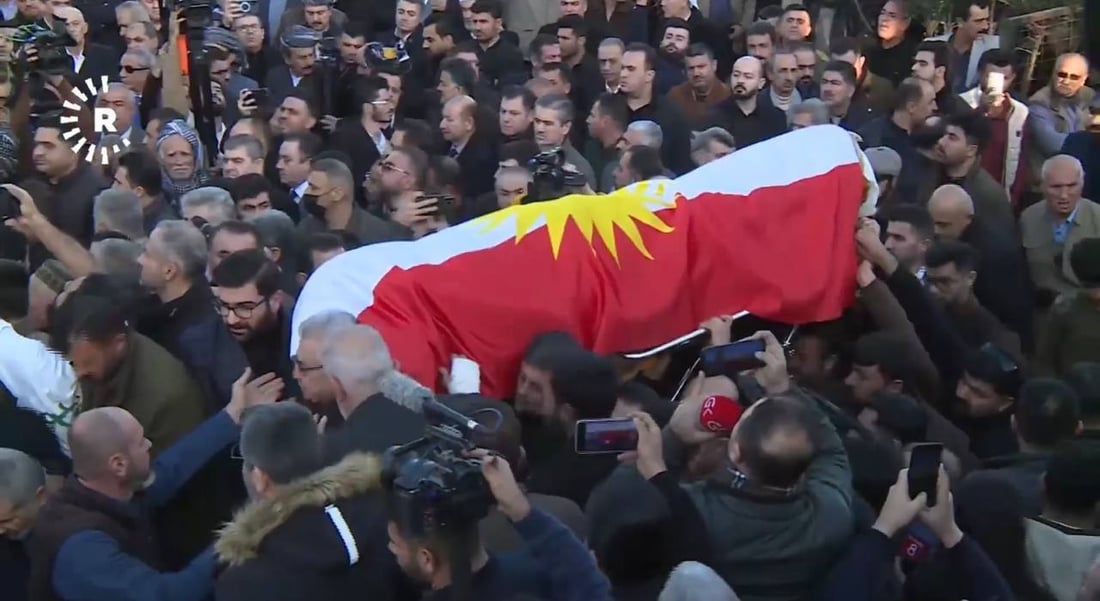 صور: بارزاني يحضر مراسيم تشييع ضحايا القصف الإيراني على أربيل