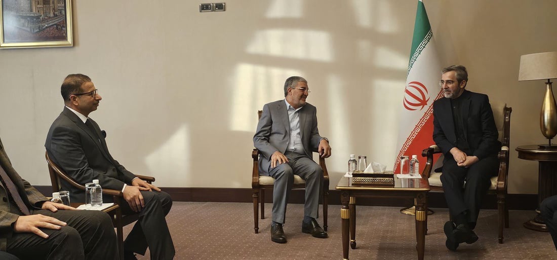 صور: بيت الحكيم ممتلئ بالمسؤولين العراقيين للقاء وزير الخارجية الإيراني