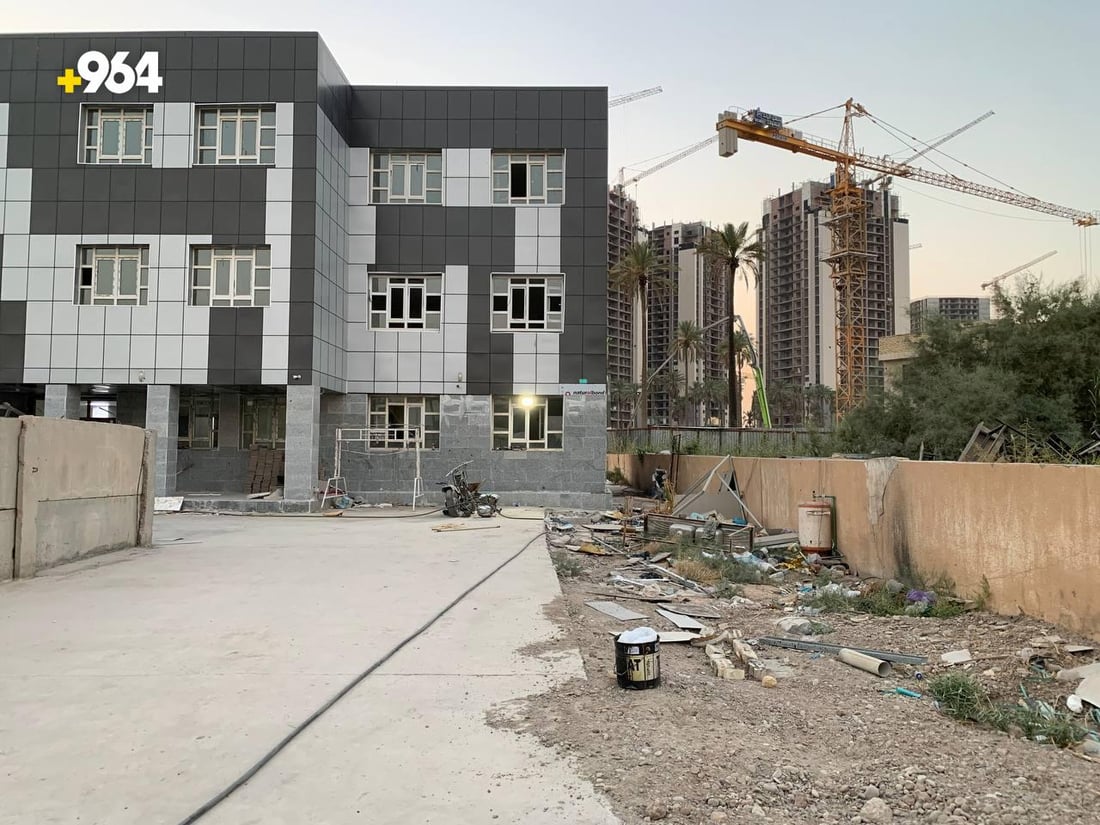 المدرسة “الإيرانية” في “الوشّاش” متلكئة منذ 2007 والطالبات يدرسن خارج المنطقة (صور)