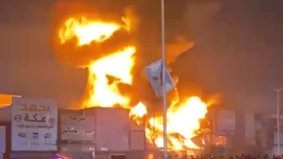 Fire tears through commercial units in Baghdad