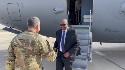 أول تعليق من وزير الدفاع الأميركي بعد وصوله إلى بغداد