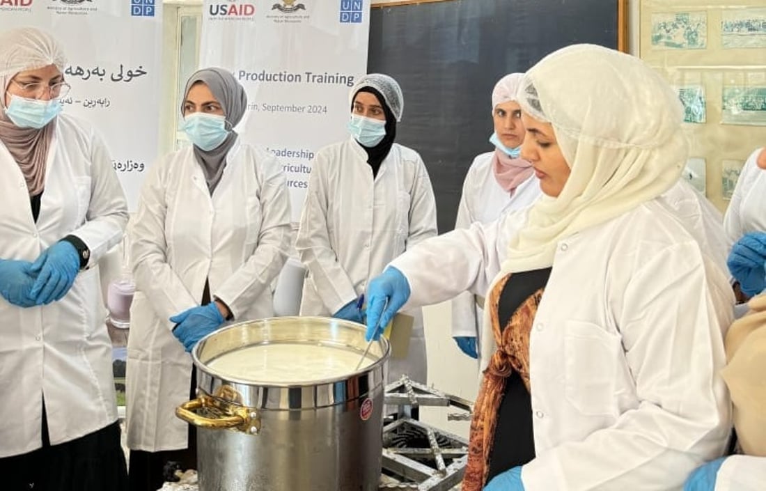 نەتەوەیەکگرتووەکان 27 ژن فێری دروستکردنی بەرهەمە شیرەمەنییەکان دەکات