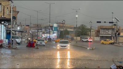 فيديو قبل قليل: أمطار نيسان في الديوانية وكربلاء.. وأجواء ترابية في النجف وبابل