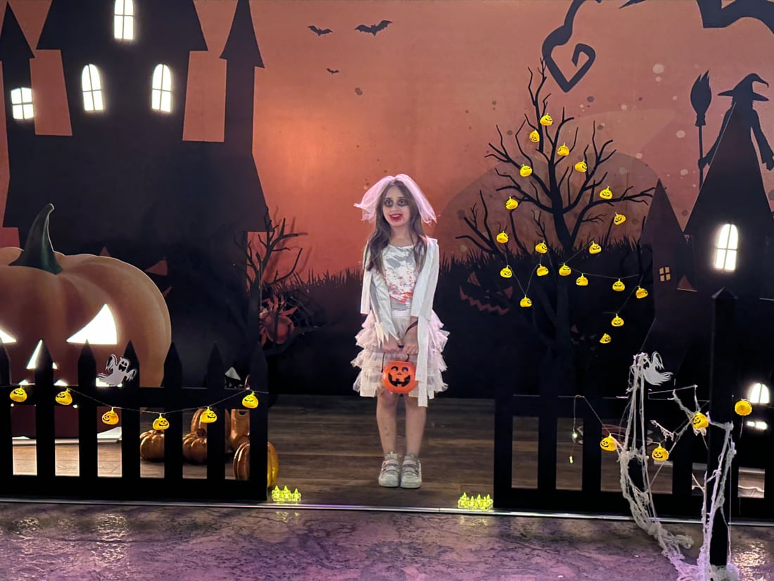 صور وفيديو: أطفال أربيل بأثواب الأشباح والساحرات.. ليلة هالوين مثيرة وأنيقة