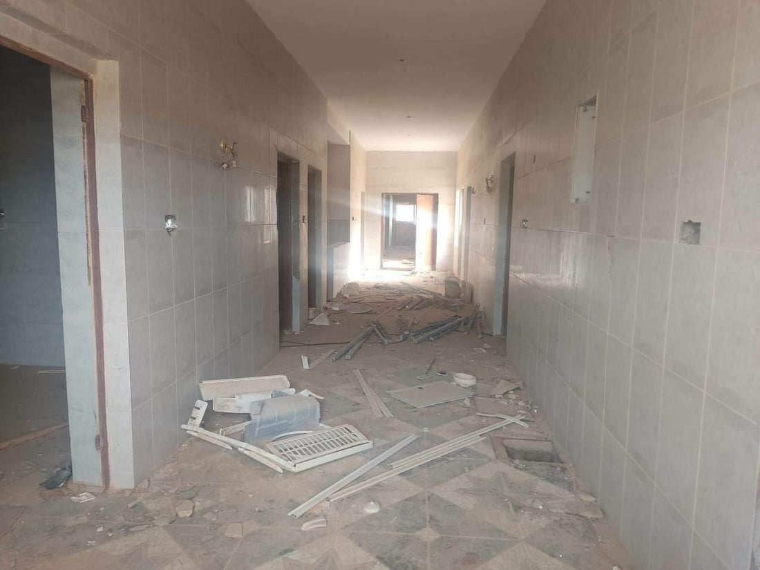 القائم: 100 عائلة في “تيوان” تنتظر تأهيل المستوصف المدمّر منذ 6 أعوام (صور)