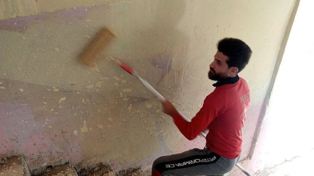 ابو غريب: تأهيل مدرسة “الشيخ ضاري” على نفقة محاضرين مجانيين (صور)