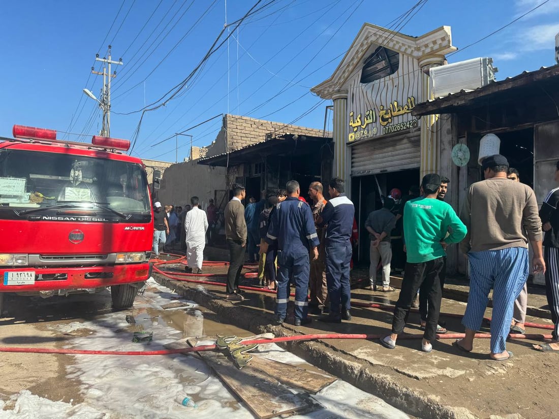 صور: حريق يلتهم 4 محال تجارية وسط الزبير.. الدفاع المدني أخمد النيران