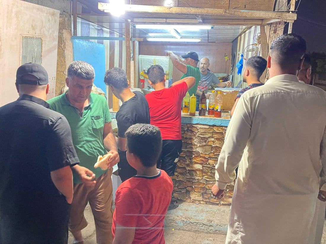 صور: خذ “لفة” فلافل من يد قتيبة في “دوميز” وجرّب خلطة الهند والبصرة في كركوك!