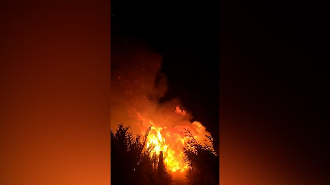 البصرة.. النيران تشتعل في بساتين الدير ورجال الإطفاء لم يصلوا بعد
