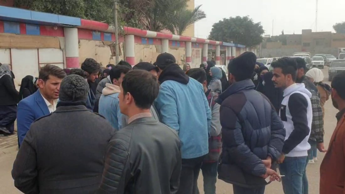 صور: دائرة صحة المثنى مغلقة “بأمر” 150 خريجاً من كليات العلوم